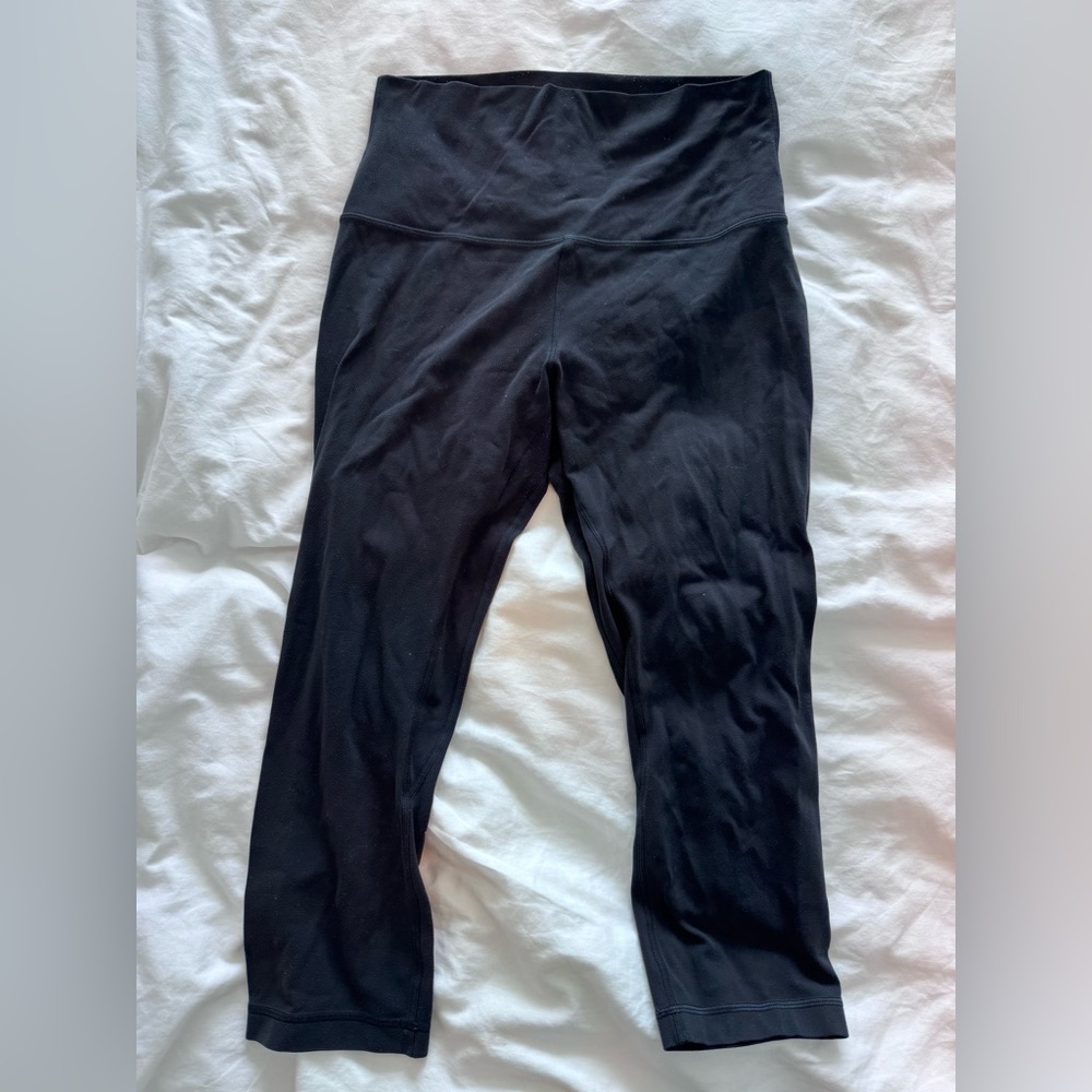 Lululemon ultra high waist aligns size 10 with 21 inch inseam
